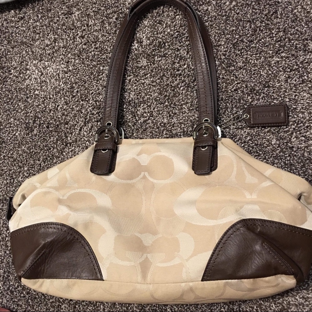NWOT Gorgeous Coach purse